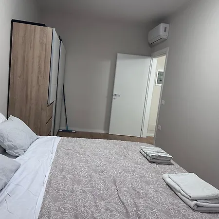 Sisi 1 Apartamento *